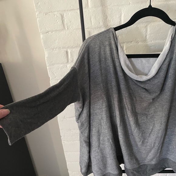 Beyond Yoga boatneck/dropped shoulder heather grey sweatshirt EUC (see fit pics) - Picture 3 of 6